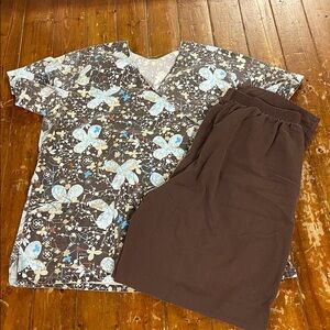 Smart Scrubs Floral Top and Brown Pants Set